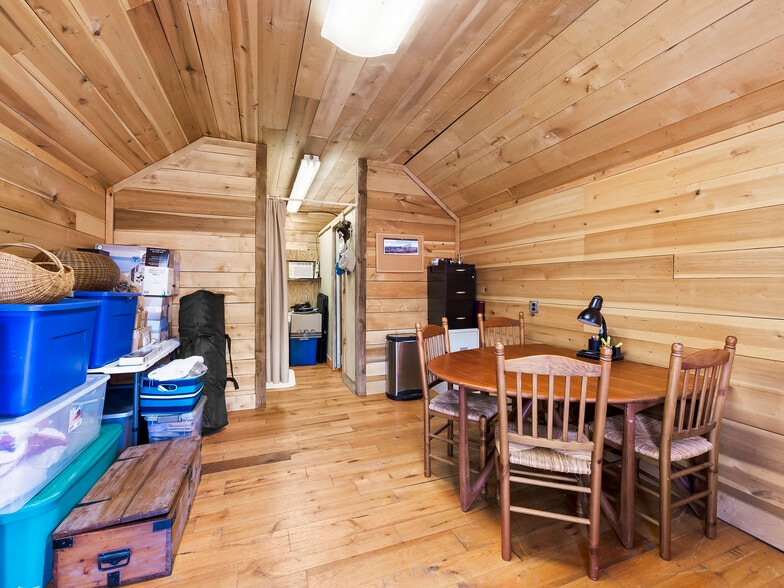 More Photos Of 58 Gunter Town Rd., Marshall Self Storage For Sale