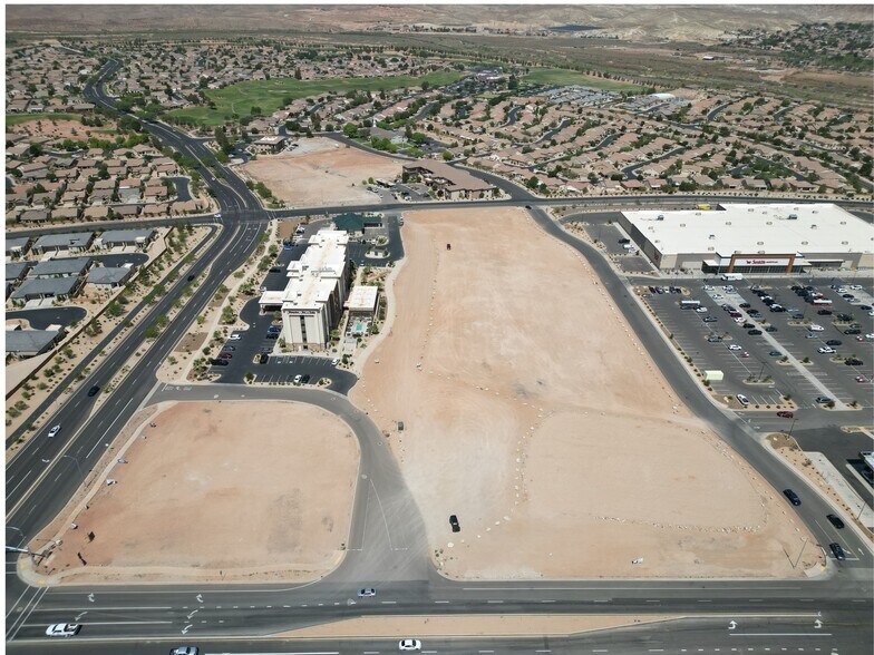 More Photos Of SunRiver Parkway, Saint George Land For Lease