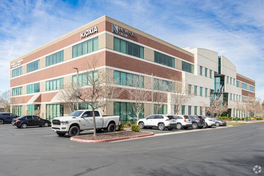 More Photos Of 35 Iron Point Cir, Folsom Office For Lease