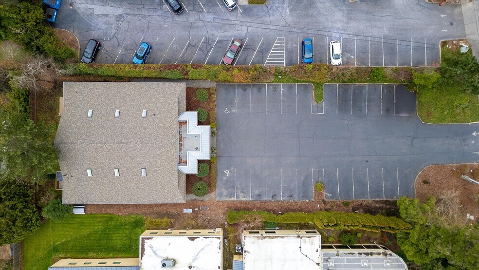 More Photos Of 3010 Squalicum Pky, Bellingham Office For Sale