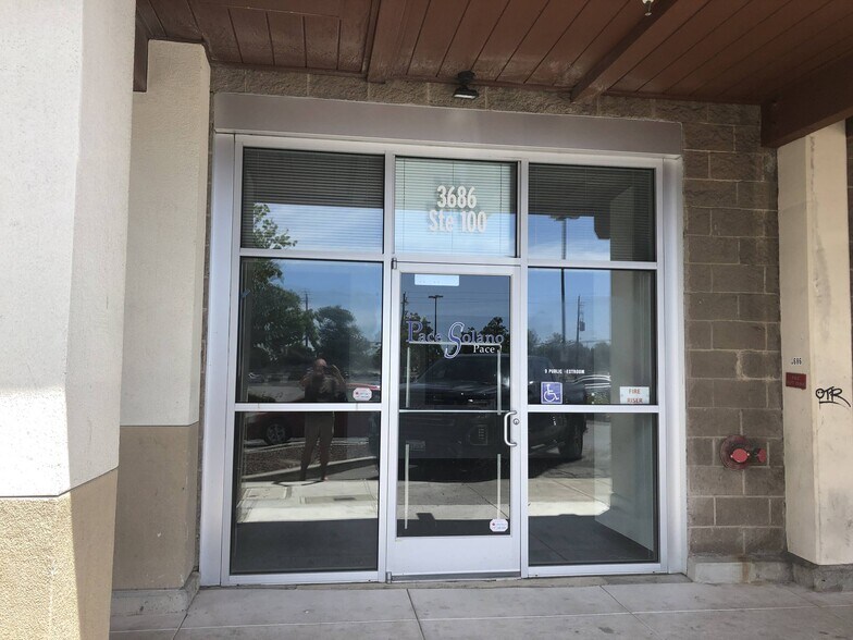 More Photos Of 3684-3686 Sonoma Blvd, Vallejo General Retail For Lease