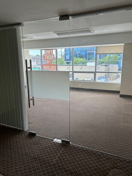 More Photos Of 215-45 Northern Blvd, Bayside Freestanding For Lease