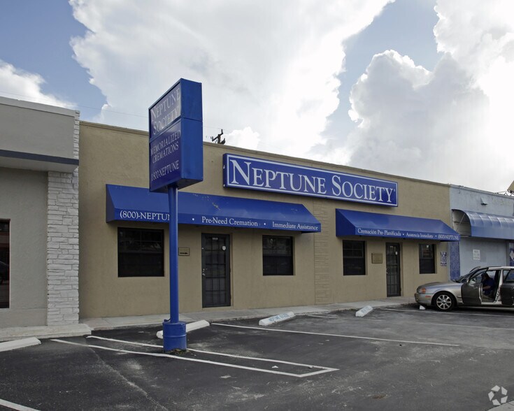 More Photos Of 6851 Bird Rd, Miami Freestanding For Lease