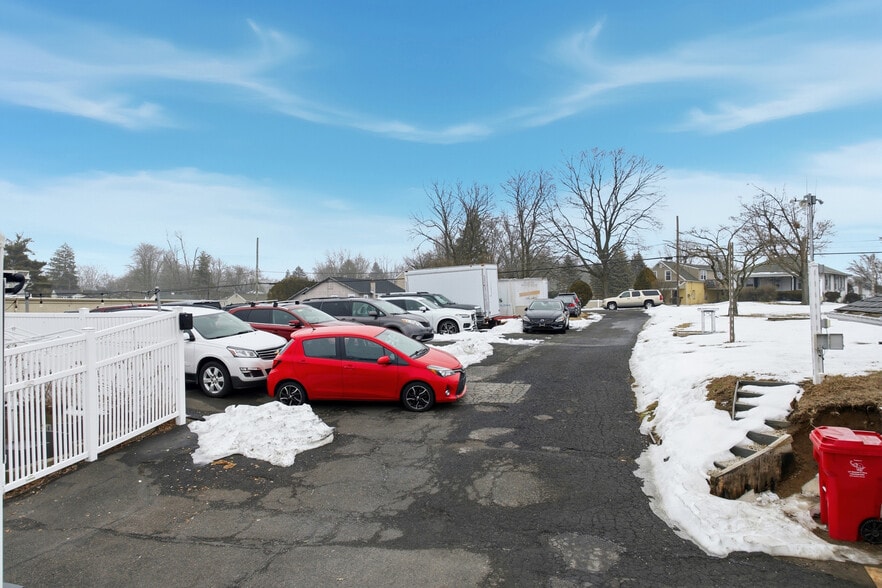 More Photos Of 119 York Rd, Warminster Township Restaurant For Sale