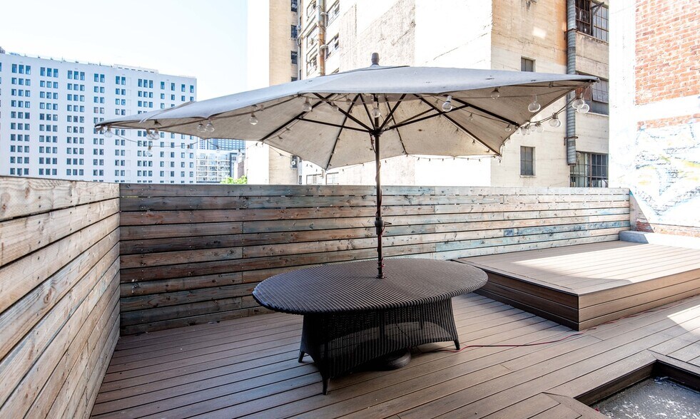 More Photos Of 731 S Broadway, Los Angeles Office For Lease