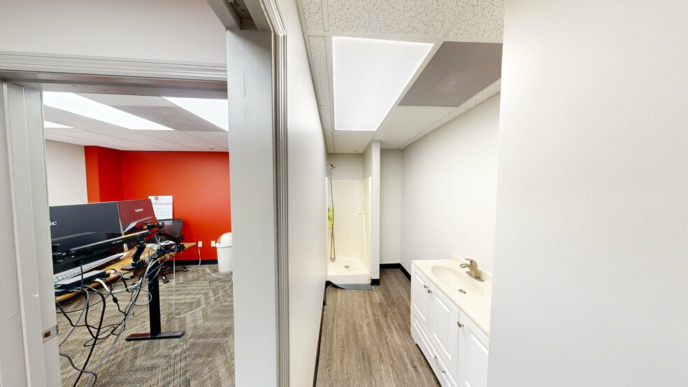 More Photos Of 399 Prairie Industrial Pky, Mulberry Warehouse For Sale