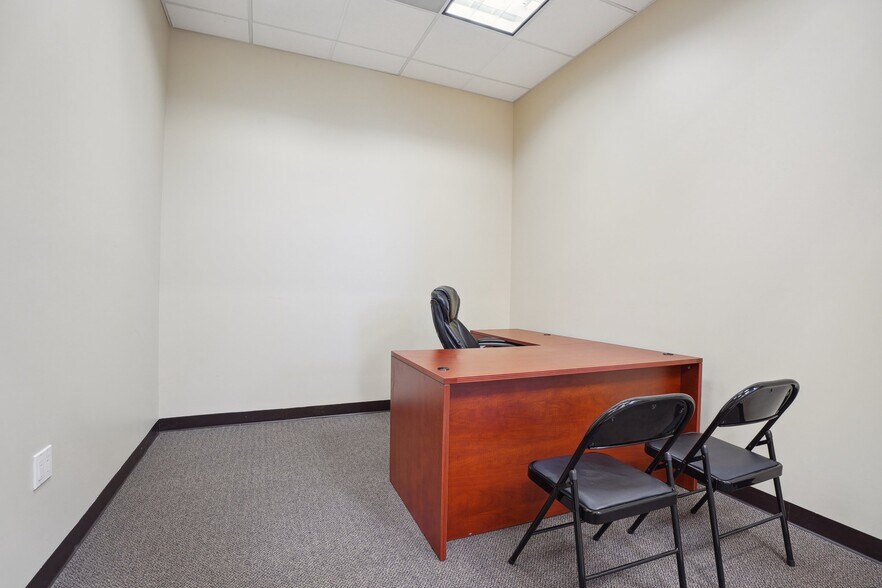 More Photos Of 2215-2221 W 190th St, Torrance Loft Creative Space For Lease