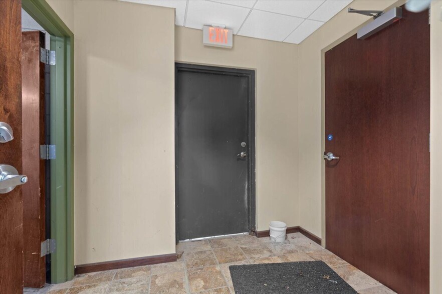 More Photos Of 600 E 8th St, Kansas City Apartments For Sale
