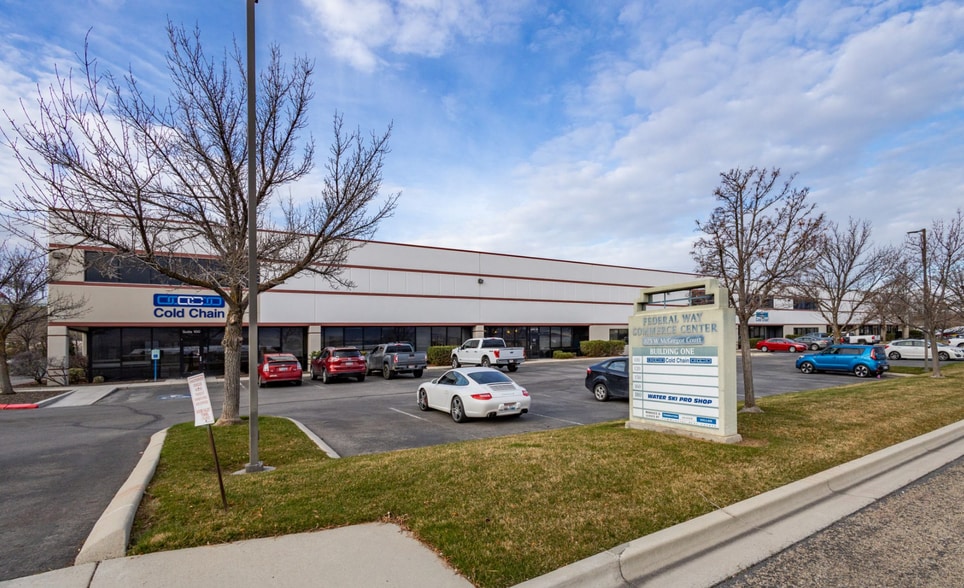 More Photos Of 875 W McGregor Ct, Boise Warehouse For Lease