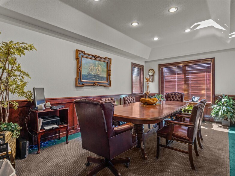 More Photos Of 800 Belford Ave, Grand Junction Office For Sale