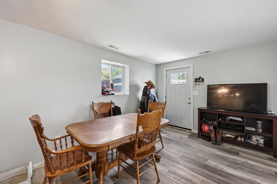 More Photos Of 1520 Island Rd, Circleville Multifamily For Sale
