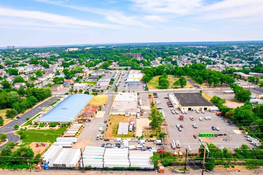 More Photos Of 569 Joyce Kilmer Ave, New Brunswick Industrial For Sale