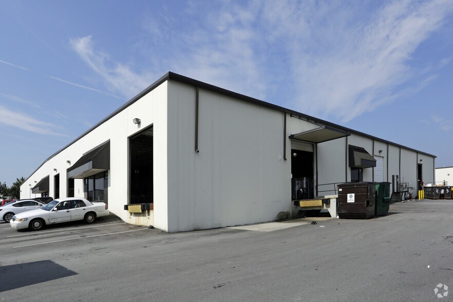 More Photos Of 3209 Wellington Ct, Raleigh Warehouse For Lease