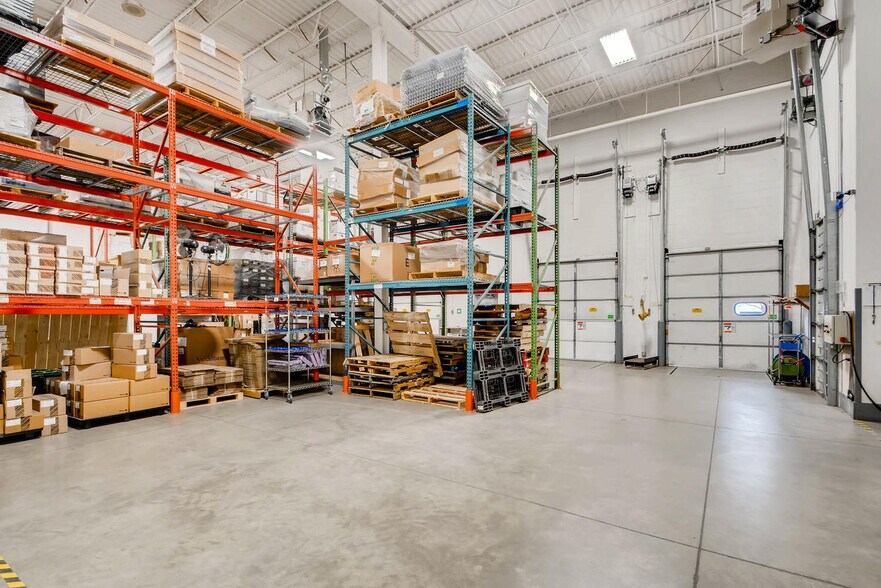 More Photos Of 2205 Woodale Dr, Mounds View Manufacturing For Sale