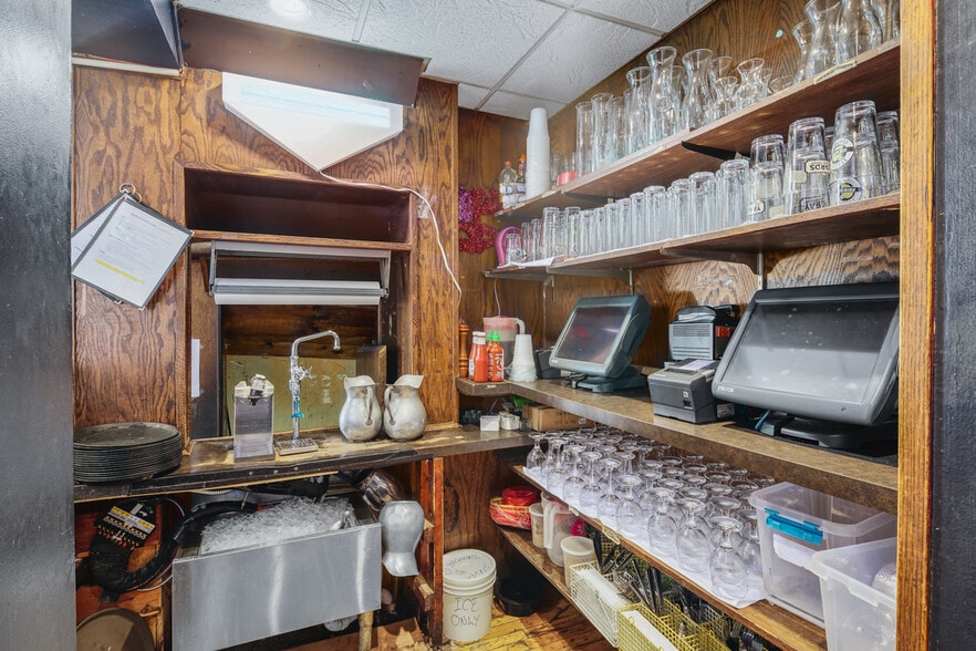 More Photos Of 2301 Fairmount Ave, Philadelphia Restaurant For Sale