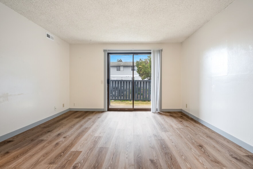 More Photos Of 441 Smithers Ave S, Renton Apartments For Sale