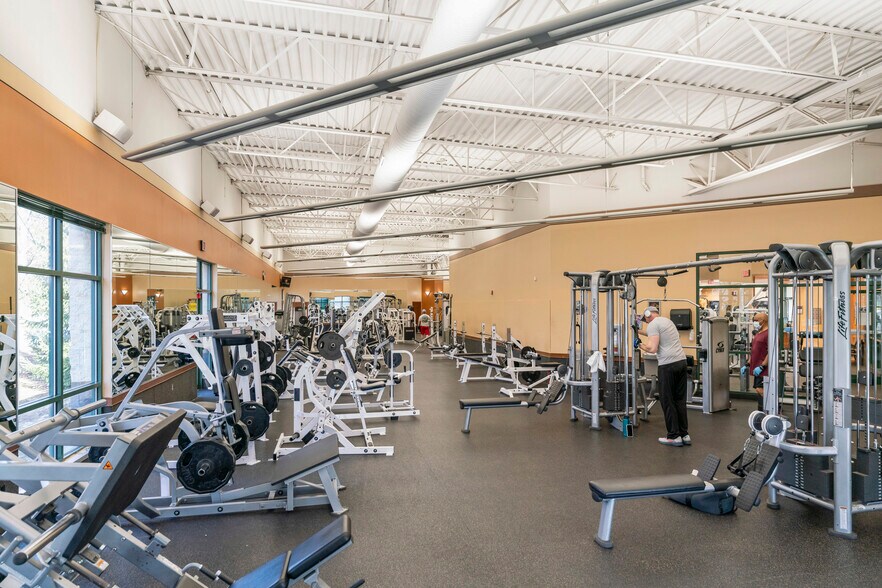 More Photos Of 5245 Westview Dr, Frederick Health Club For Sale