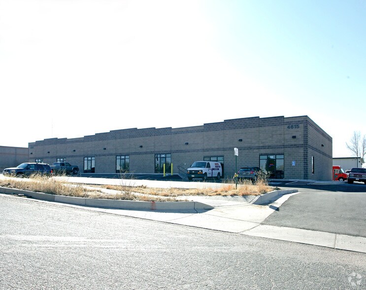 More Photos Of 4615 Town Center Dr, Colorado Springs Warehouse For Lease
