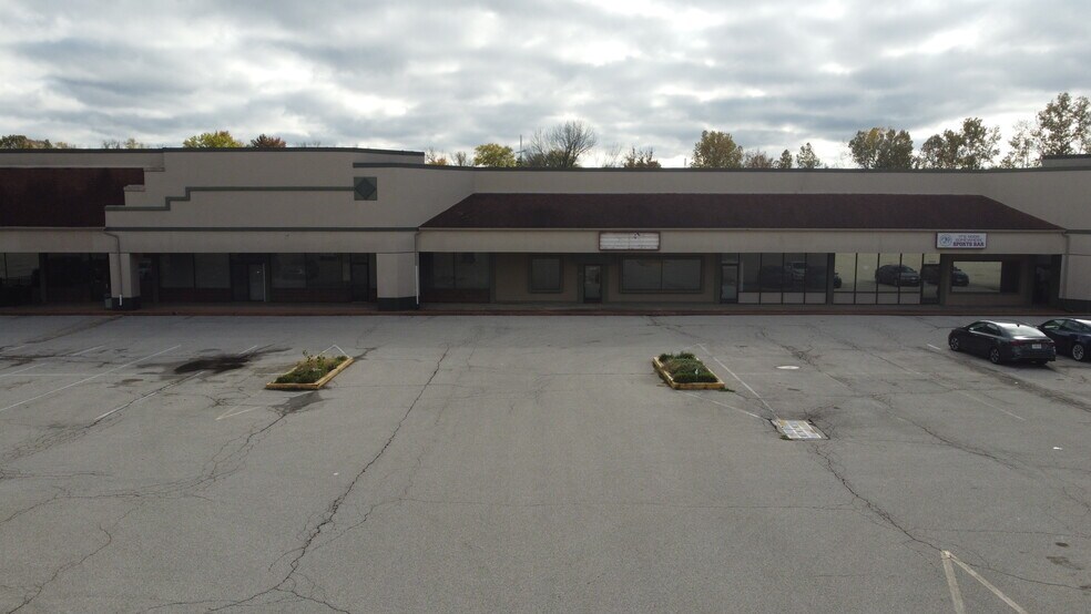 More Photos Of 12243-12305 Natural Bridge Rd, Bridgeton Unknown For Lease