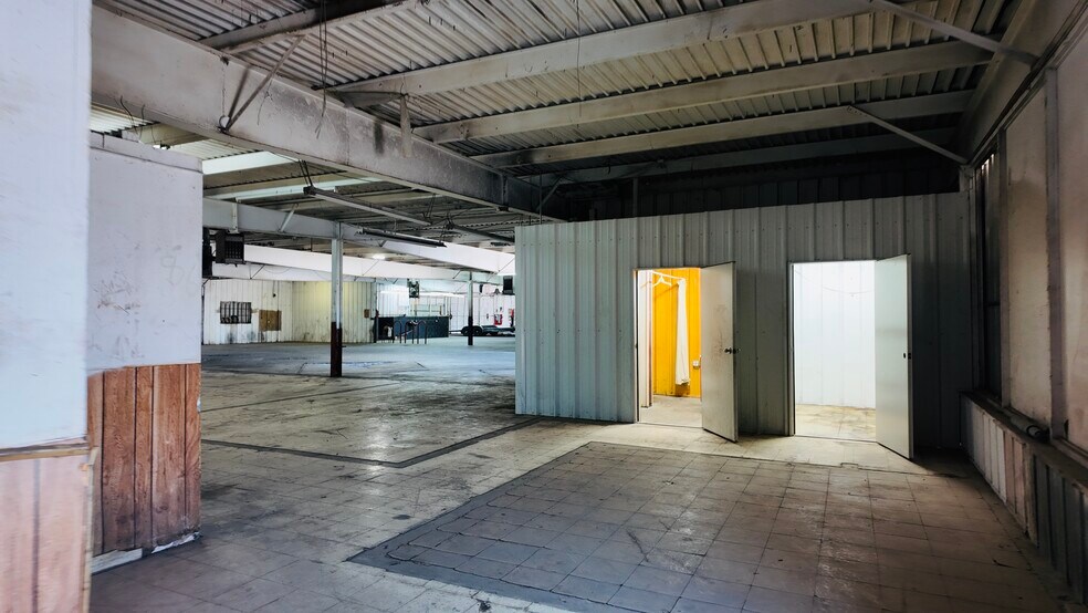 More Photos Of 1520 S Central Ave, Oklahoma City Manufacturing For Lease