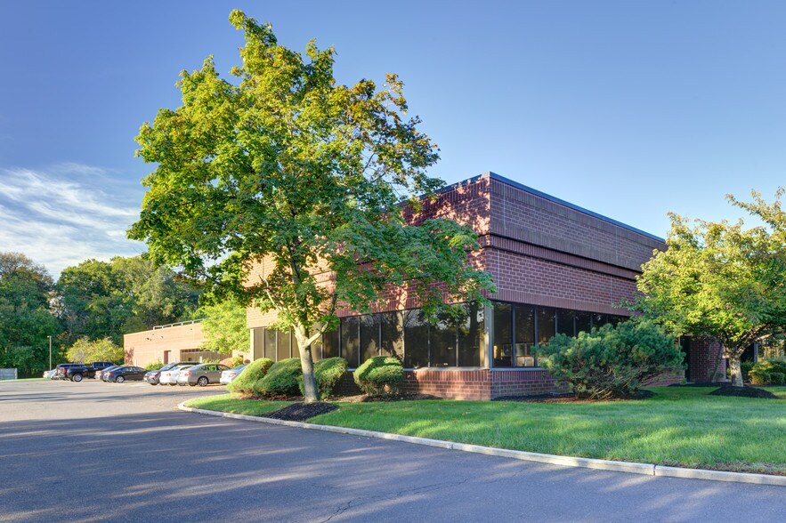 More Photos Of 315 Enterprise Dr, Plainsboro Research And Development For Lease