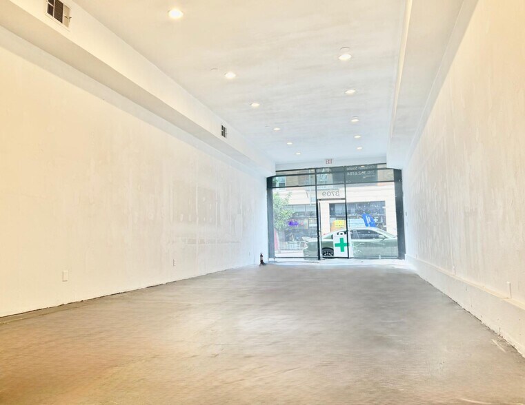 More Photos Of 3701 W 3rd St, Los Angeles Unknown For Lease