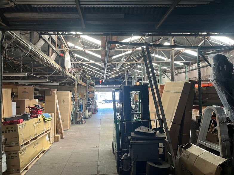 More Photos Of 1129-1135 Hester Ave, San Jose Flex For Sale