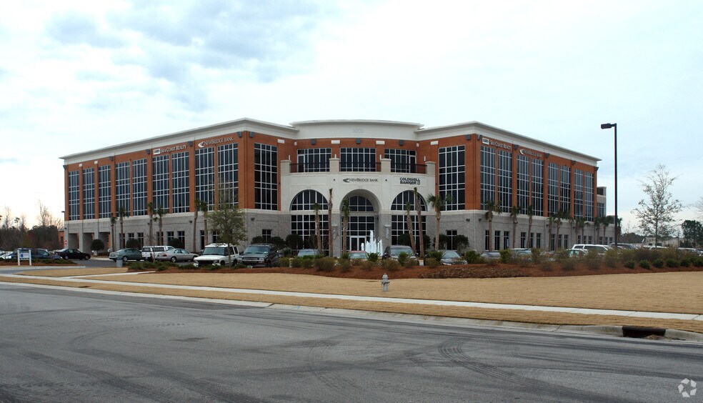 More Photos Of 1001 Military Cutoff Rd, Wilmington Medical For Lease
