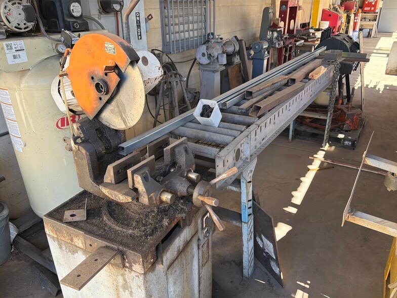 More Photos Of 3122-3144 E Columbia St, Tucson Research And Development For Sale