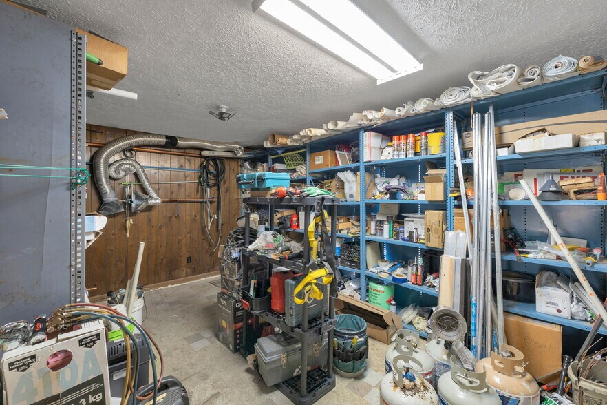 More Photos Of 7601 Milhouse Rd, Indianapolis Office For Sale
