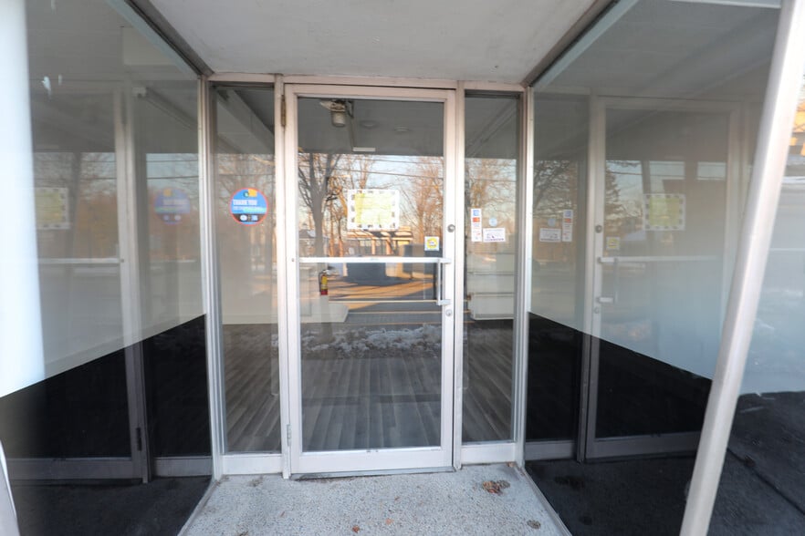 More Photos Of 190 Broadway, Port Ewen Apartments For Lease