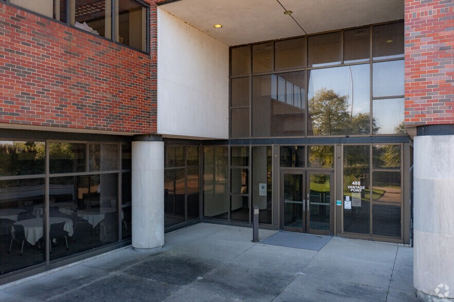 More Photos Of 480 Vantage Pt, Miamisburg Medical For Sale