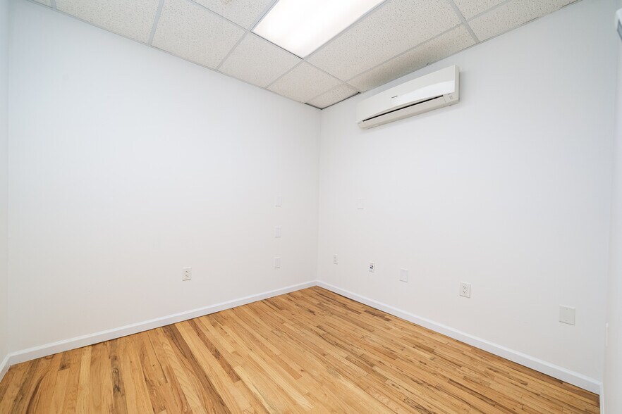 More Photos Of 358-360 1st St, Hoboken Medical For Lease
