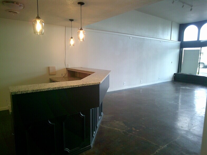 More Photos Of 165 N Main St, Mount Angel Storefront Retail Office For Sale