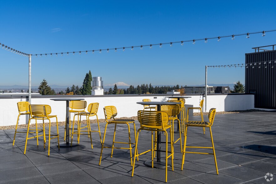 More Photos Of 5460 N Interstate Ave, Portland Apartments For Lease