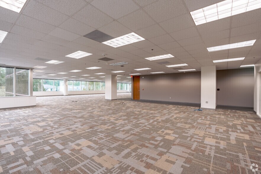 More Photos Of 7501 Boulder View Dr, North Chesterfield Unknown For Lease