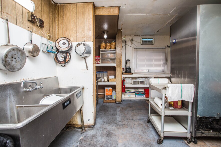 More Photos Of 6313 19th St, Lubbock Fast Food For Sale