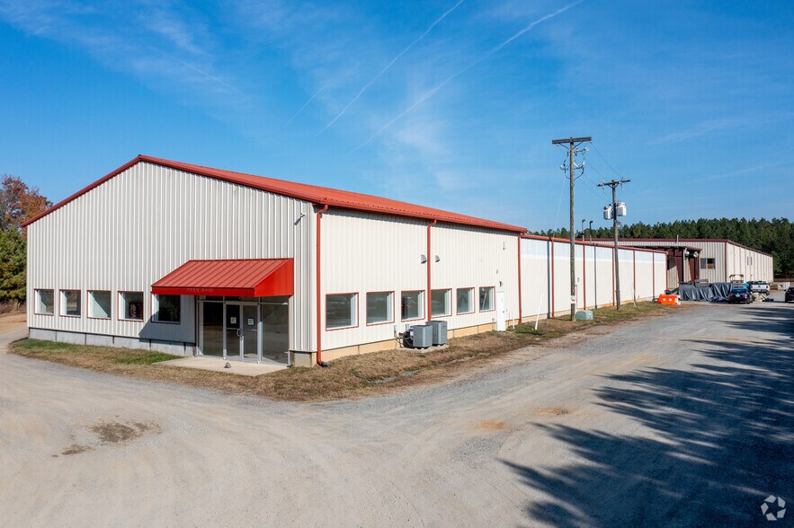 Primary Photo Of 16517 Bull Church Rd, Woodford Warehouse For Lease