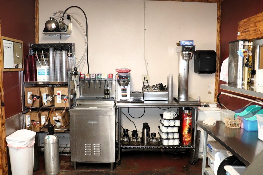 More Photos Of 1113 Main St, Commerce Restaurant For Sale