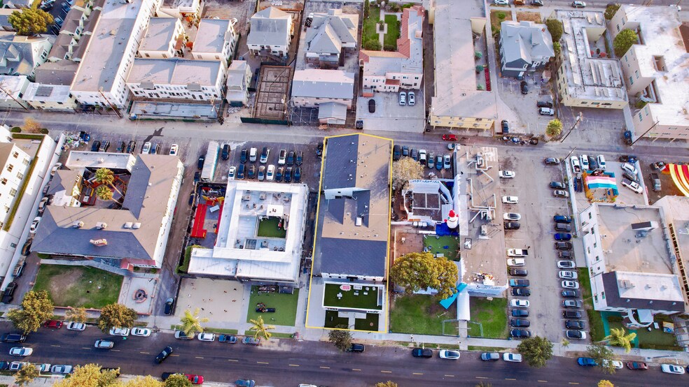 More Photos Of 668 W 28th St, Los Angeles Apartments For Sale