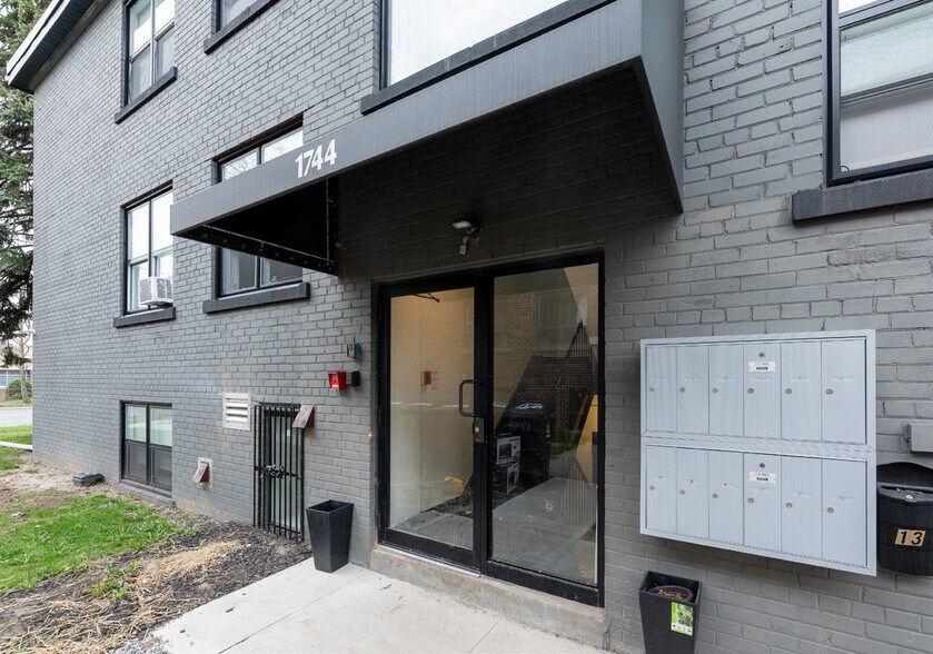 More Photos Of , Toronto Multifamily For Sale