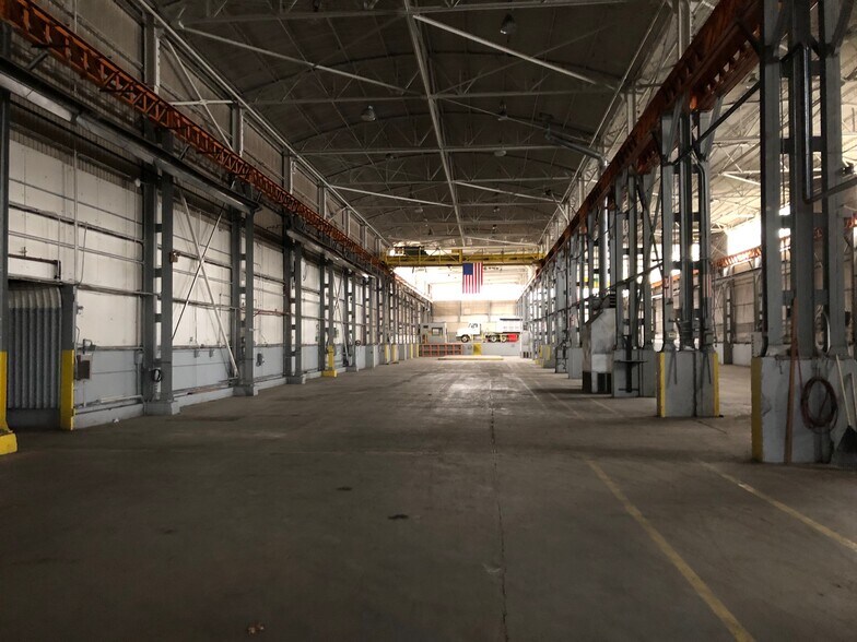 More Photos Of 201 Wetmore Ave SE, Massillon Manufacturing For Lease