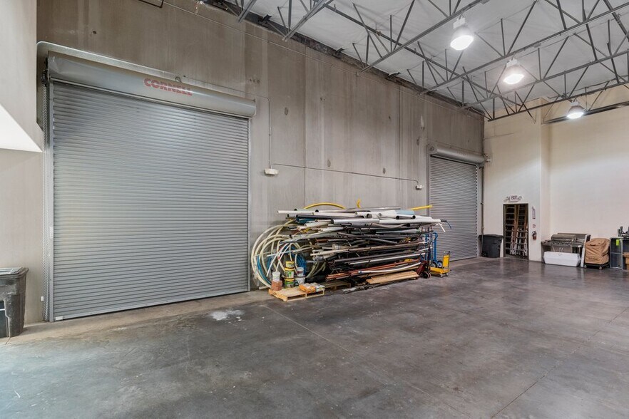 More Photos Of 4690 W Post Rd, Las Vegas Warehouse For Sale