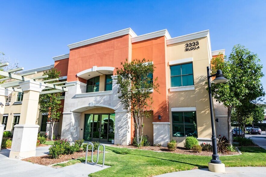 More Photos Of 3333 Concours, Ontario Office For Sale