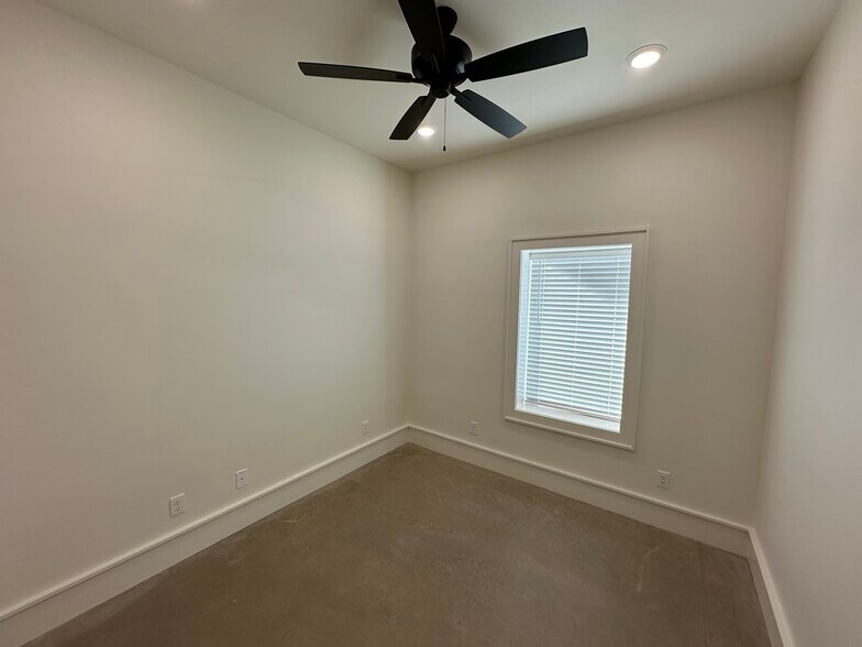 More Photos Of 9010 County Road 6820, Lubbock Industrial For Lease