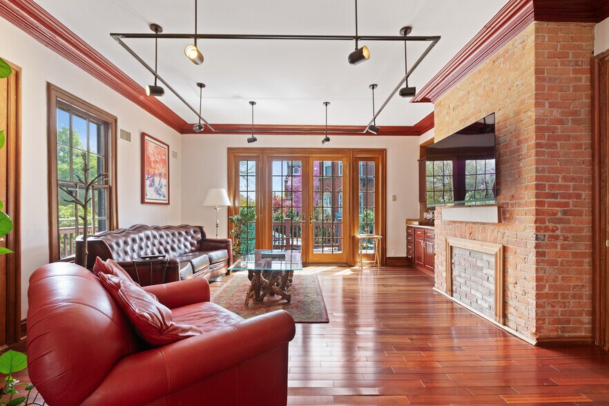 More Photos Of 2 Perry St, Morristown Office Residential For Sale