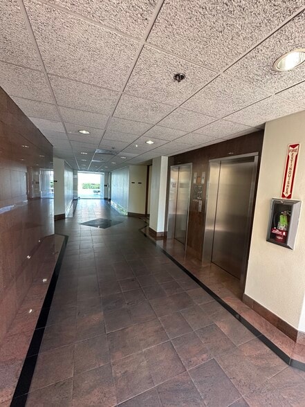 More Photos Of 1855 W Katella Ave, Orange Office Residential For Lease