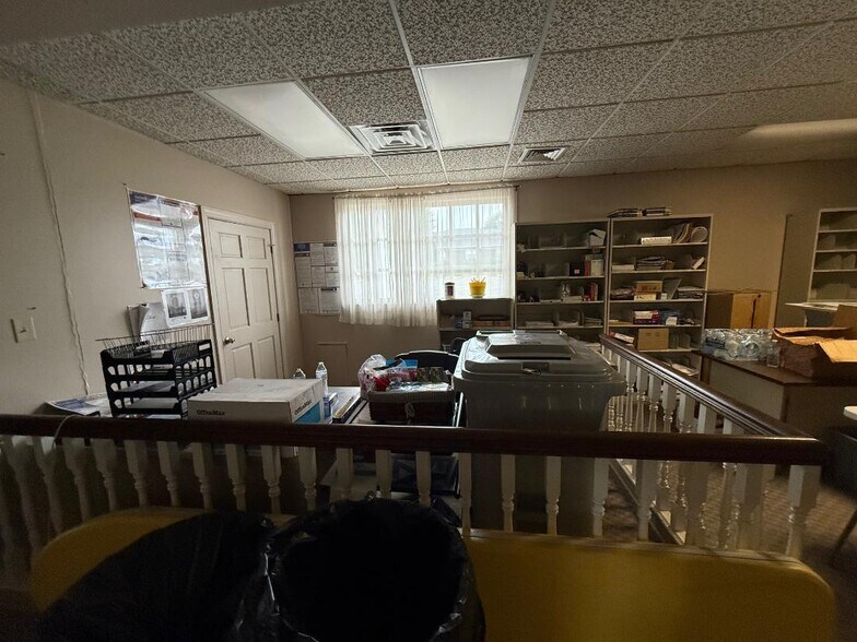 More Photos Of 4201 Blackburn Ave, Ashland Medical For Sale