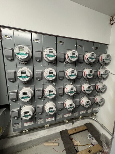 More Photos Of 3573 Laconia Ave, Bronx Apartments For Sale