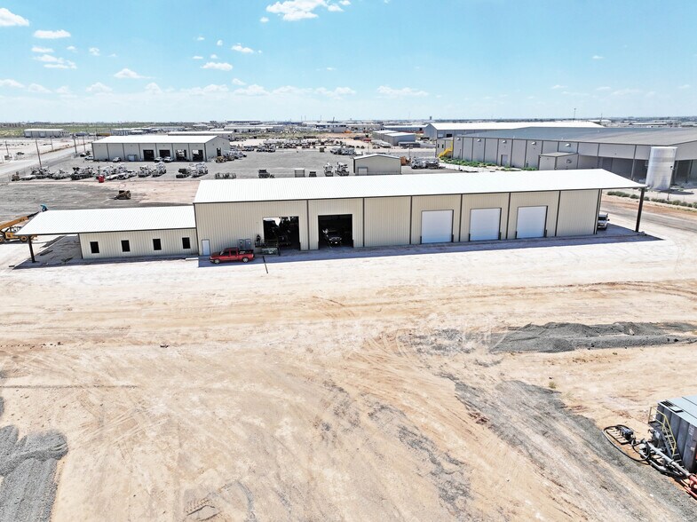 More Photos Of 12316 County Road 137, Odessa Warehouse For Lease